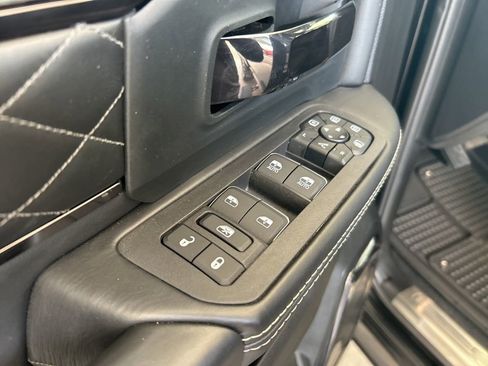 Used 2025 RAM 2500 Limited AWD/4WD image 53