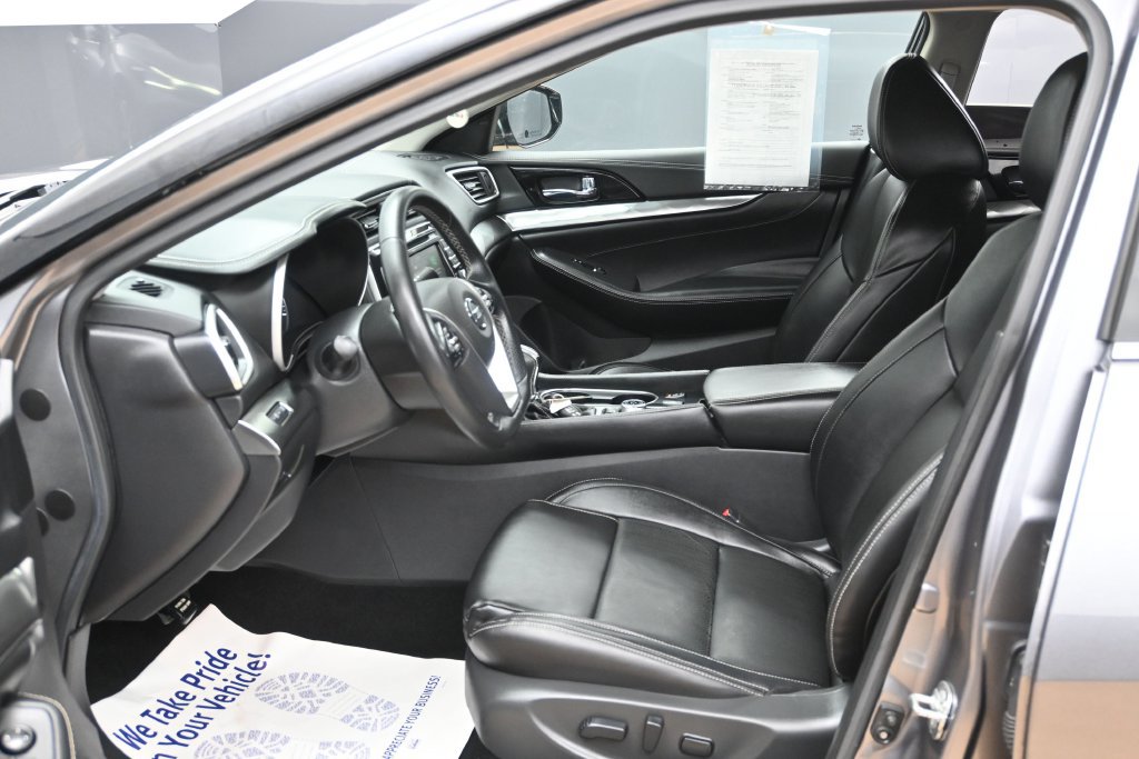 Used 2022 Nissan Maxima SV w/ Floor Mat Group FWD image 12