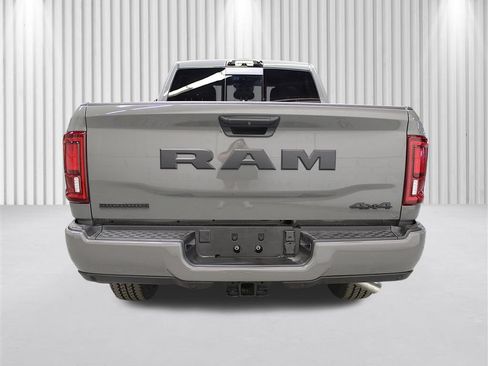 New 2026 RAM 2500 Big Horn AWD/4WD image 4