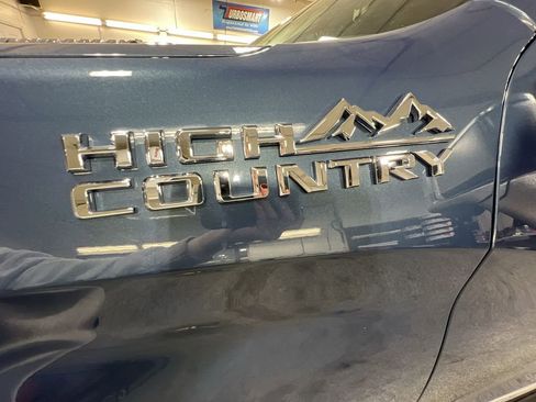 Certified 2024 Chevrolet Silverado 1500 High Country w/ Technology Package image 32