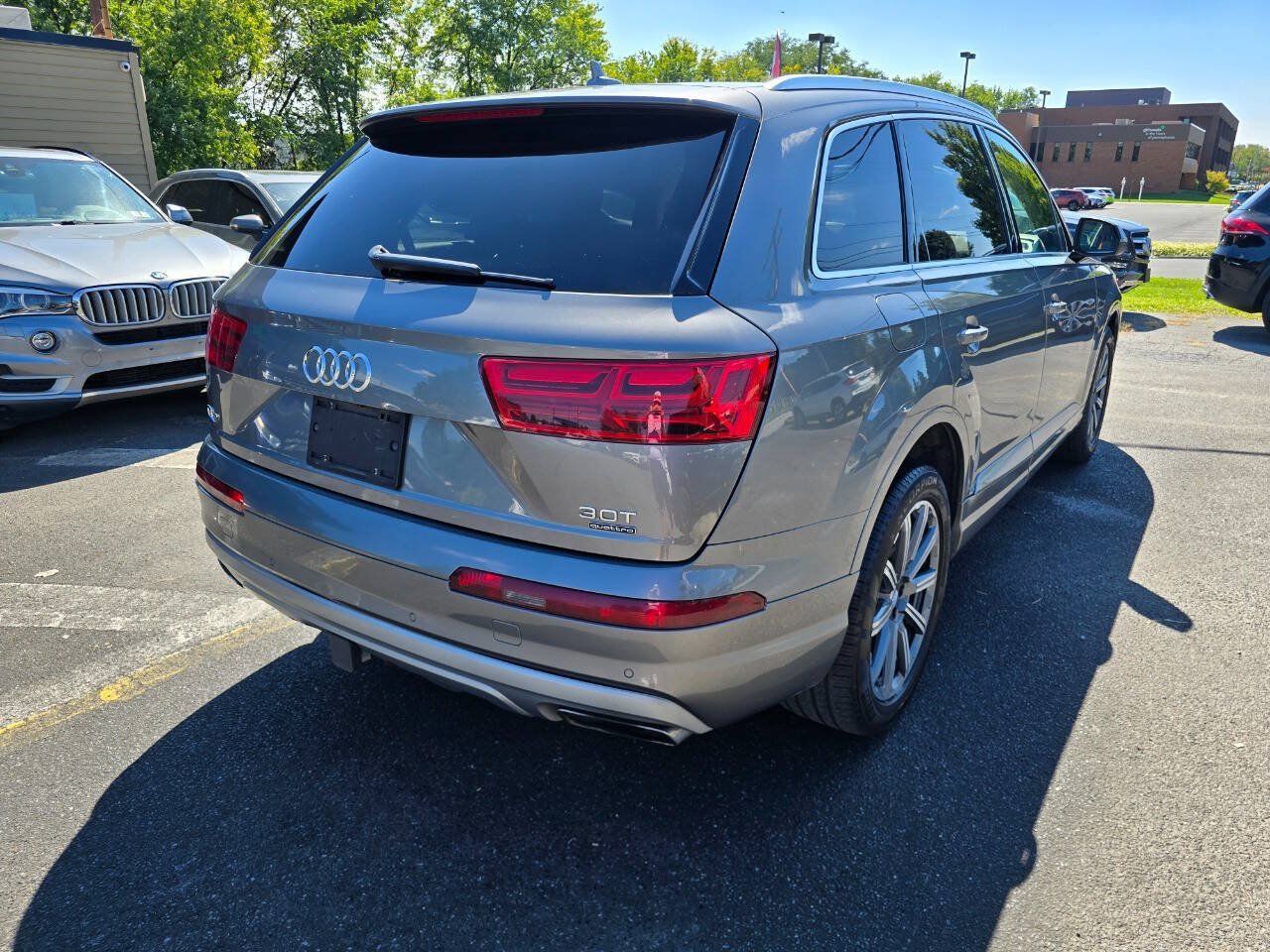 Used 2018 Audi Q7 3.0T Prestige AWD/4WD image 3
