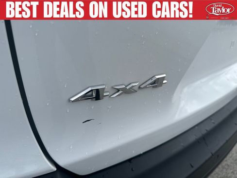Used 2019 Jeep Cherokee Latitude Plus w/ Cold Weather Group AWD/4WD image 37