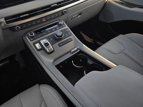 Used 2025 Hyundai Palisade SEL FWD image 17