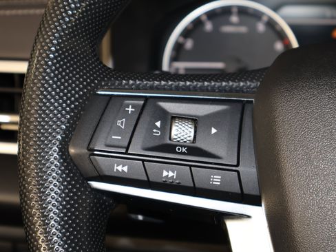 Used 2024 Mitsubishi Outlander ES image 20