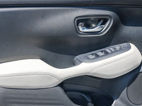 New 2026 Honda HR-V LX image 12