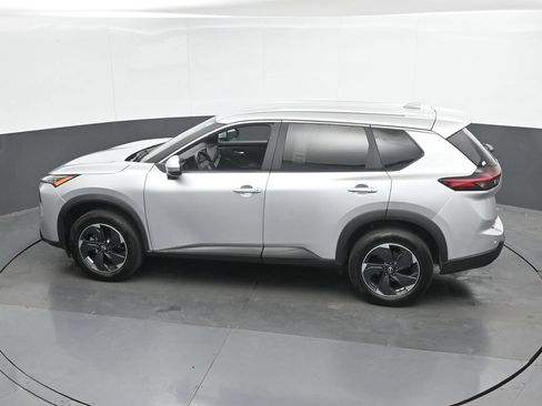 Used 2025 Nissan Rogue SV AWD/4WD image 36