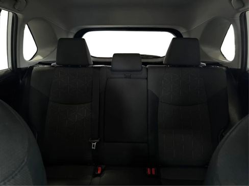 Used 2022 Toyota RAV4 XLE image 18