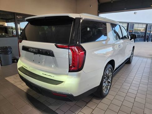 Used 2024 GMC Yukon XL Denali Ultimate AWD/4WD image 6