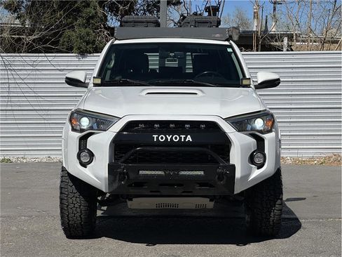 Used 2018 Toyota 4Runner TRD Off-Road Premium image 7