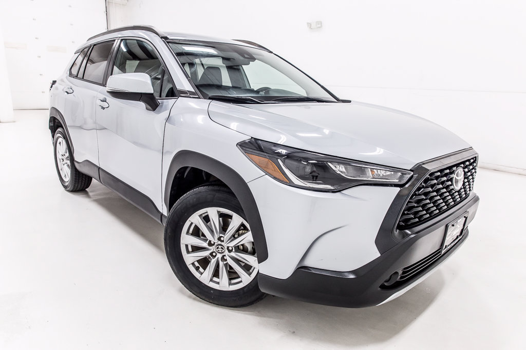 Used 2022 Toyota Corolla Cross LE FWD image 9