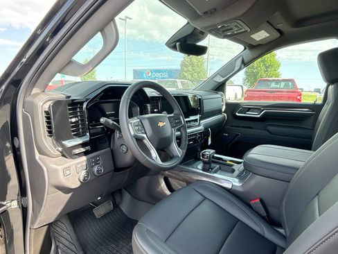 New 2025 Chevrolet Silverado 1500 LTZ w/ Technology Package AWD/4WD image 42
