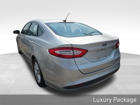 Used 2015 Ford Fusion SE w/ Equipment Group 202A FWD image 7