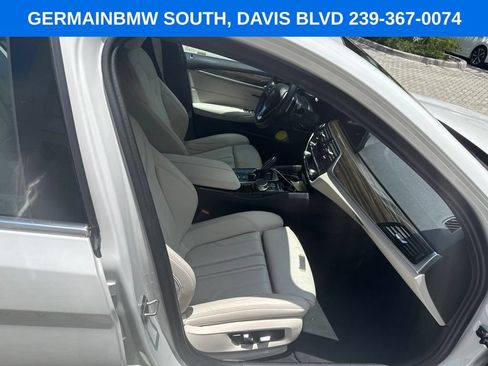 Used 2023 BMW 540i w/ Premium Package RWD image 22