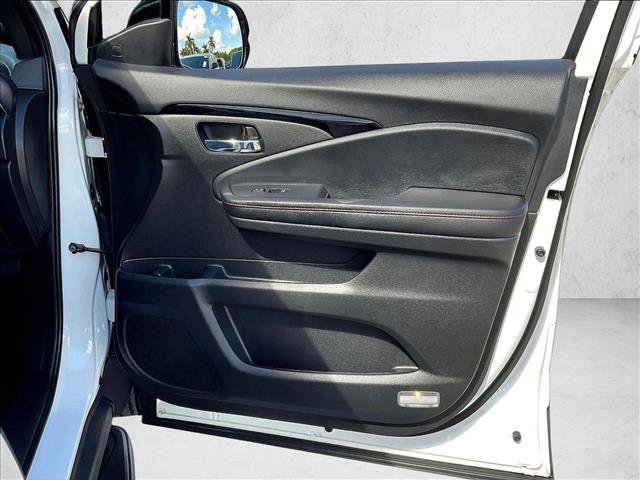 Used 2024 Honda Ridgeline Black Edition image 15