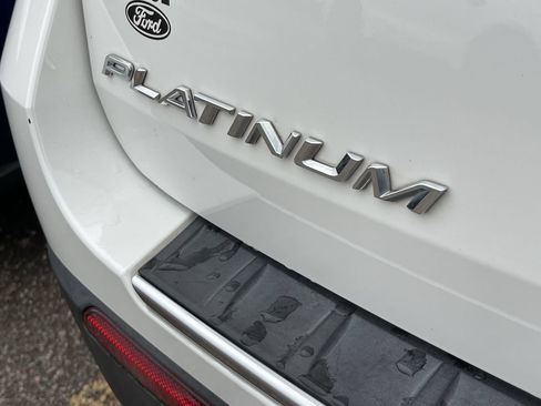 Used 2020 Ford Explorer Platinum w/ Premium Technology Package AWD/4WD image 5
