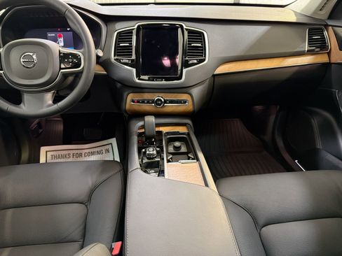 Used 2024 Volvo XC90 B5 Plus image 22
