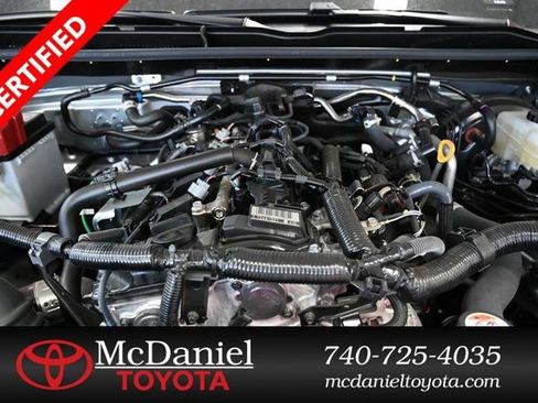 Certified 2025 Toyota 4Runner SR5 AWD/4WD image 31