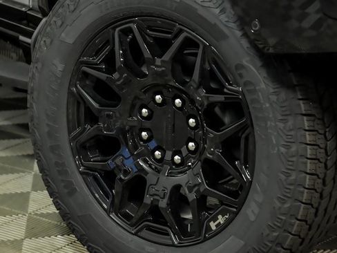 New 2025 GMC Hummer EV 2X w/ LPO, Sport Package image 3