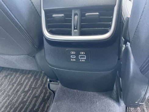 Used 2024 Subaru Outback Premium AWD/4WD image 26