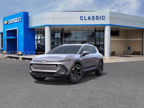 New 2026 Chevrolet Equinox EV LT image 8