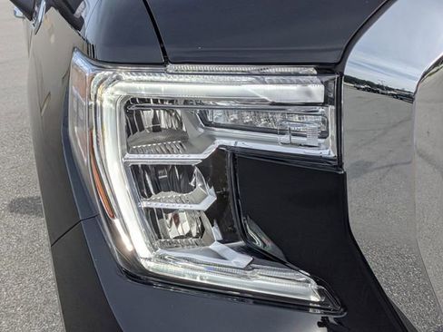 Used 2021 GMC Sierra 1500 Denali w/ Denali Premium Package AWD/4WD image 12