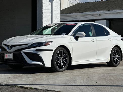 Certified 2023 Toyota Camry SE image 8