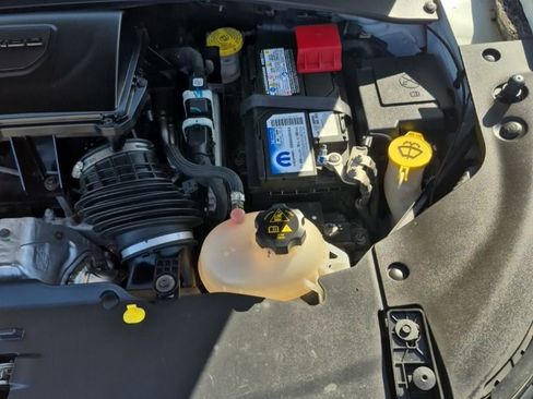 Used 2024 Jeep Compass Limited image 55