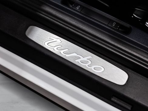 Used 2018 Porsche 911 Turbo AWD/4WD image 50