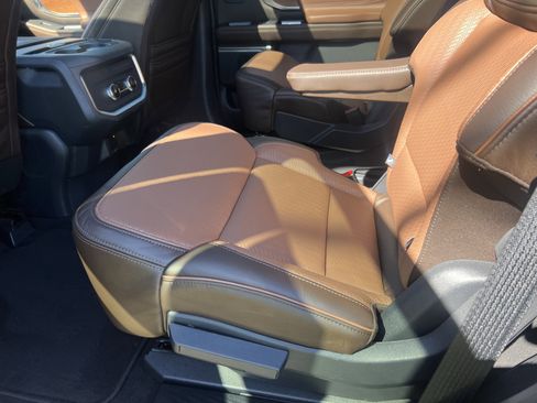 Used 2025 Ford Expedition King Ranch AWD/4WD image 33