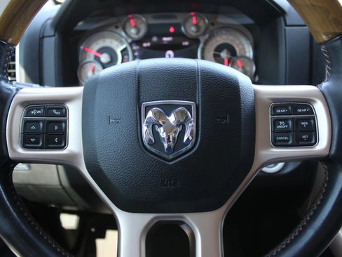 Used 2016 RAM 1500 Laramie Longhorn w/ Convenience Group AWD/4WD image 17