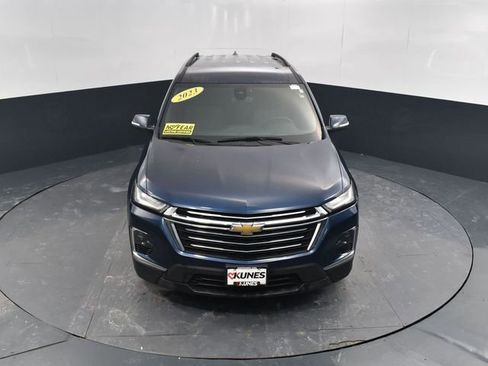 Used 2023 Chevrolet Traverse LT image 13
