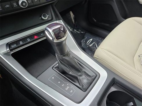 Used 2022 Audi Q3 2.0T Premium image 33
