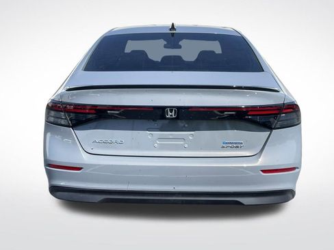 Used 2025 Honda Accord Sport image 4