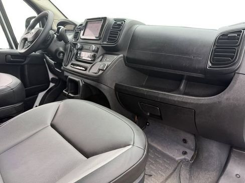 Used 2026 RAM ProMaster 2500 w/ Convenience Group FWD image 13