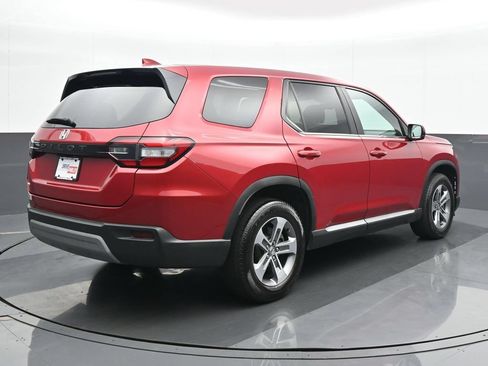 Used 2023 Honda Pilot EX-L image 6