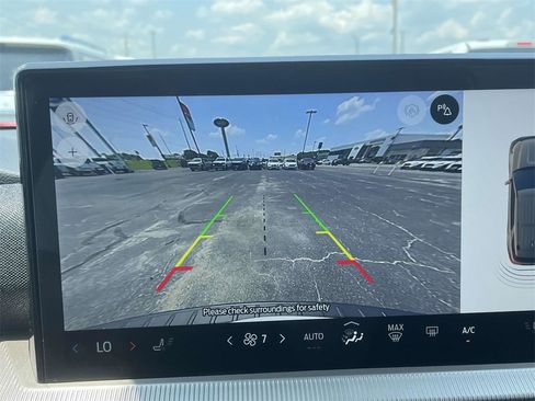 New 2025 Ford Explorer Active image 20