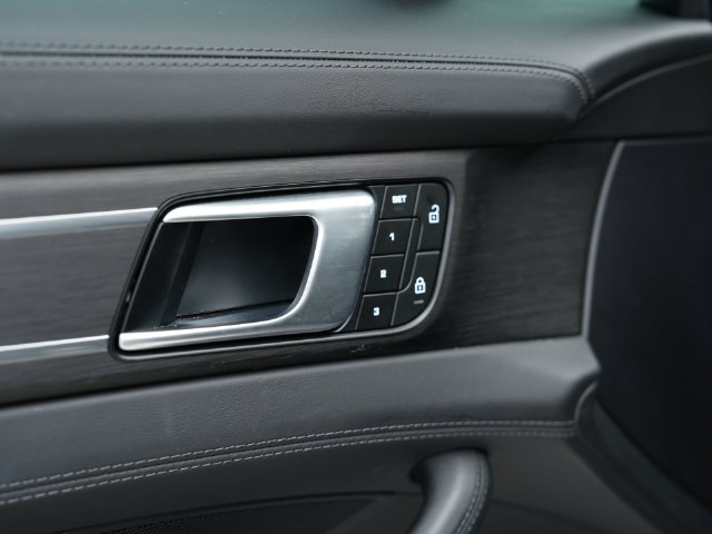 Certified 2023 Porsche Panamera GTS AWD/4WD image 10