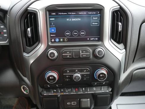 Used 2022 Chevrolet Silverado 1500 LT w/ Z71 Off-Road Package image 24