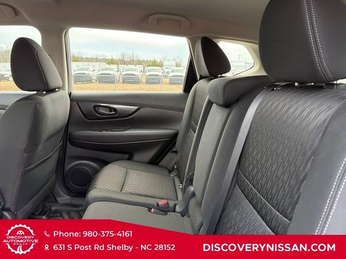Certified 2020 Nissan Rogue S image 31
