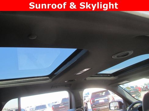 Certified 2023 Chevrolet Traverse Premier w/ Redline Edition image 15