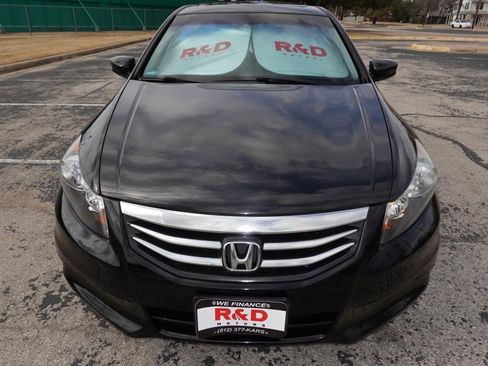 Used 2011 Honda Accord EX image 2