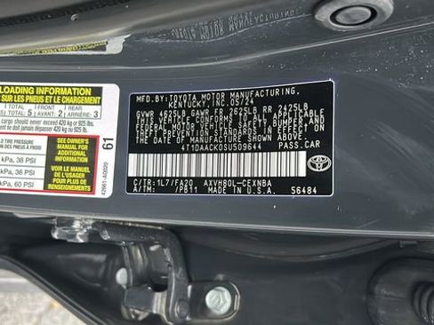 Used 2025 Toyota Camry LE image 34