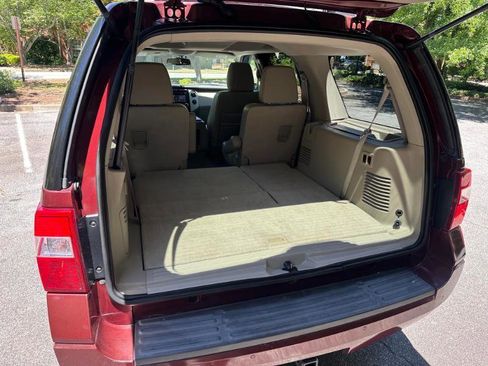 Used 2012 Ford Expedition Limited RWD image 15