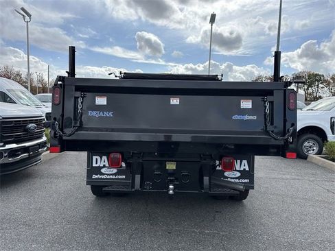 New 2024 Ford F550 4x4 Regular Cab Super Duty image 6