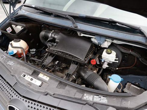 Used 2018 Mercedes-Benz Sprinter 2500 image 44