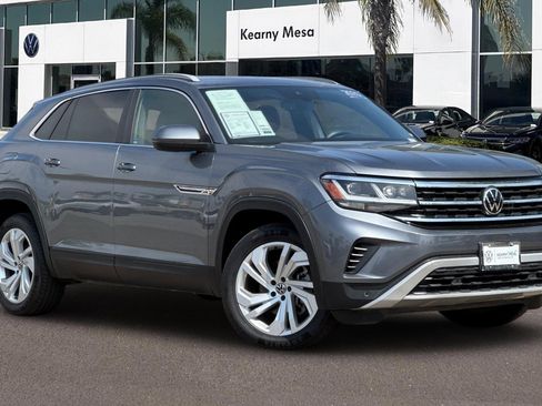 Used 2021 Volkswagen Atlas Cross Sport SEL image 2
