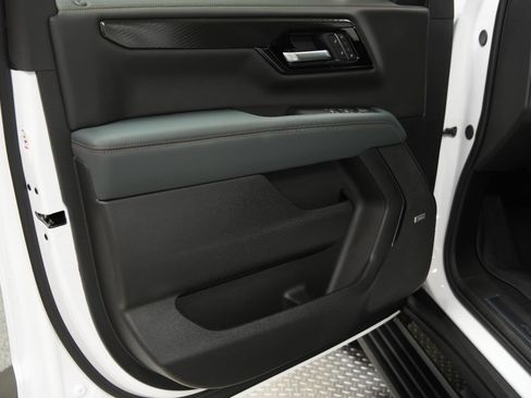 New 2026 GMC Yukon XL AT4 w/ AT4 Premium Plus Package image 28