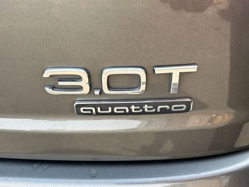 Used 2017 Audi Q7 3.0T Premium Plus w/ Premium Plus Package image 18