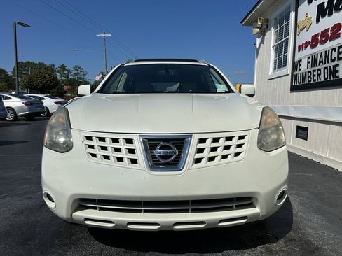 Used 2009 Nissan Rogue SL w/ Leather Pkg FWD image 2