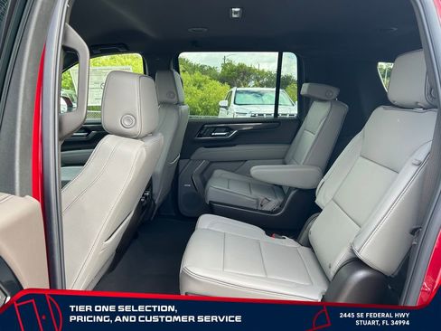 New 2026 GMC Yukon XL Elevation w/ LPO, Elevation Black Package RWD image 12